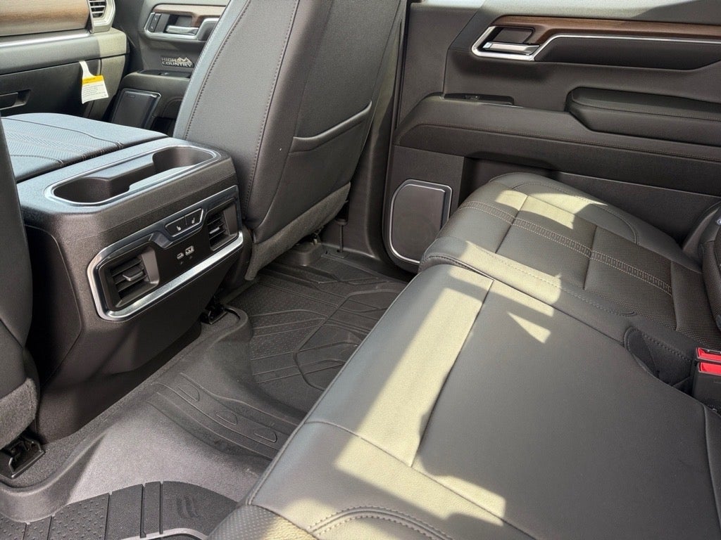 2024 Chevrolet Silverado High Country