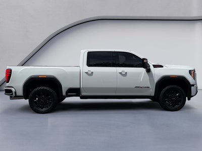 2024 GMC Sierra AT4