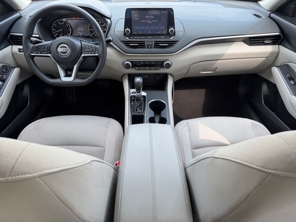 2022 Nissan Altima 2.5 SV