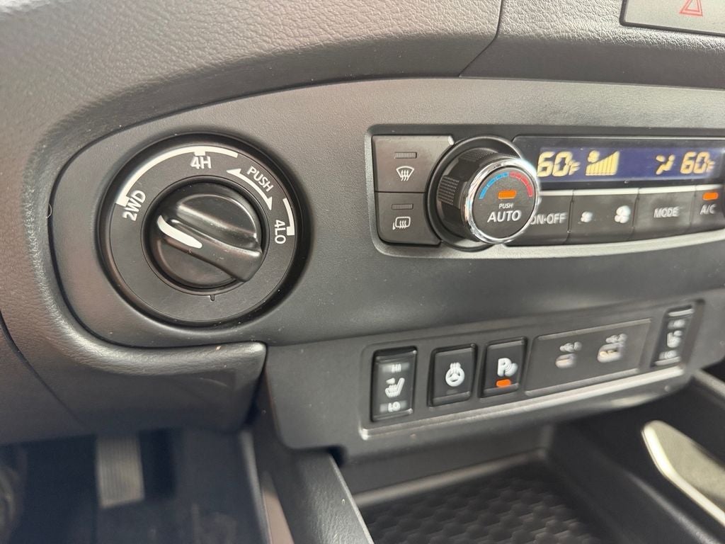 2022 Nissan Frontier SV