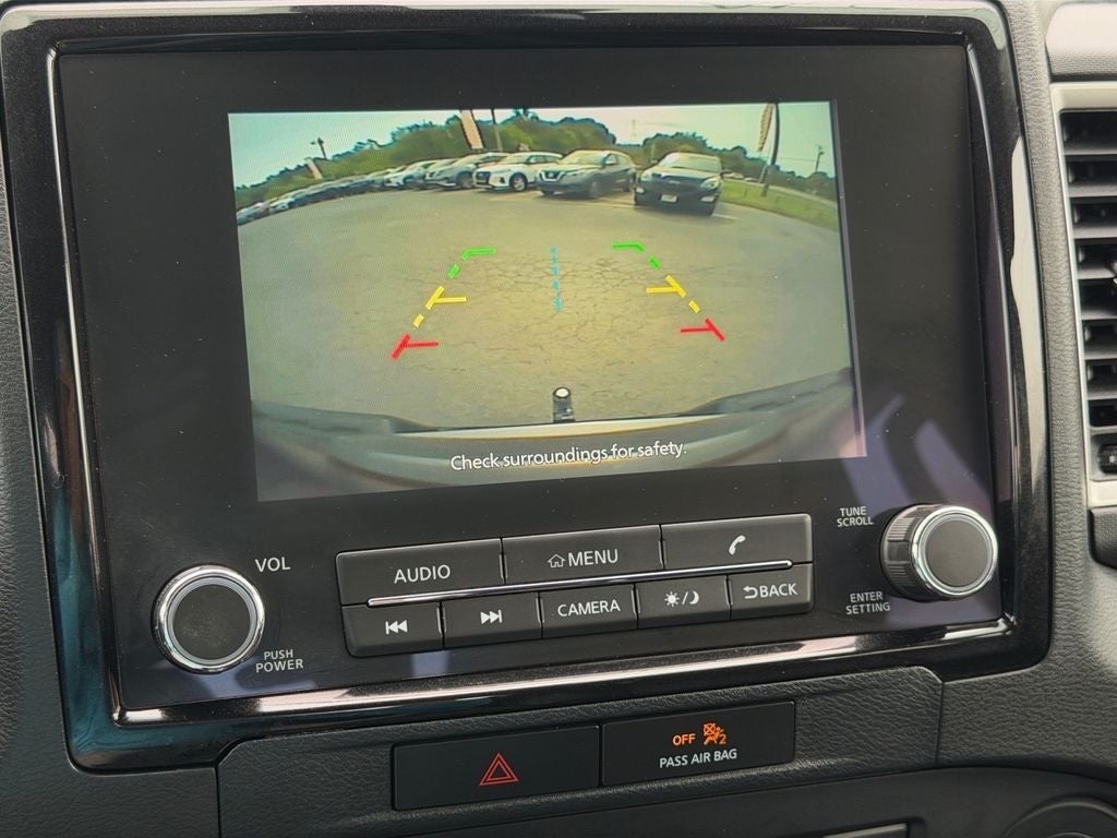 2022 Nissan Frontier SV