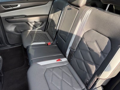 2024 Volkswagen Atlas 2.0T Peak Edition SE w/Technology