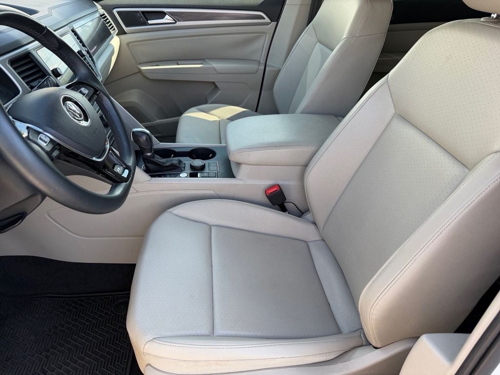 2019 Volkswagen Atlas 3.6L V6 SE w/Technology R-Line