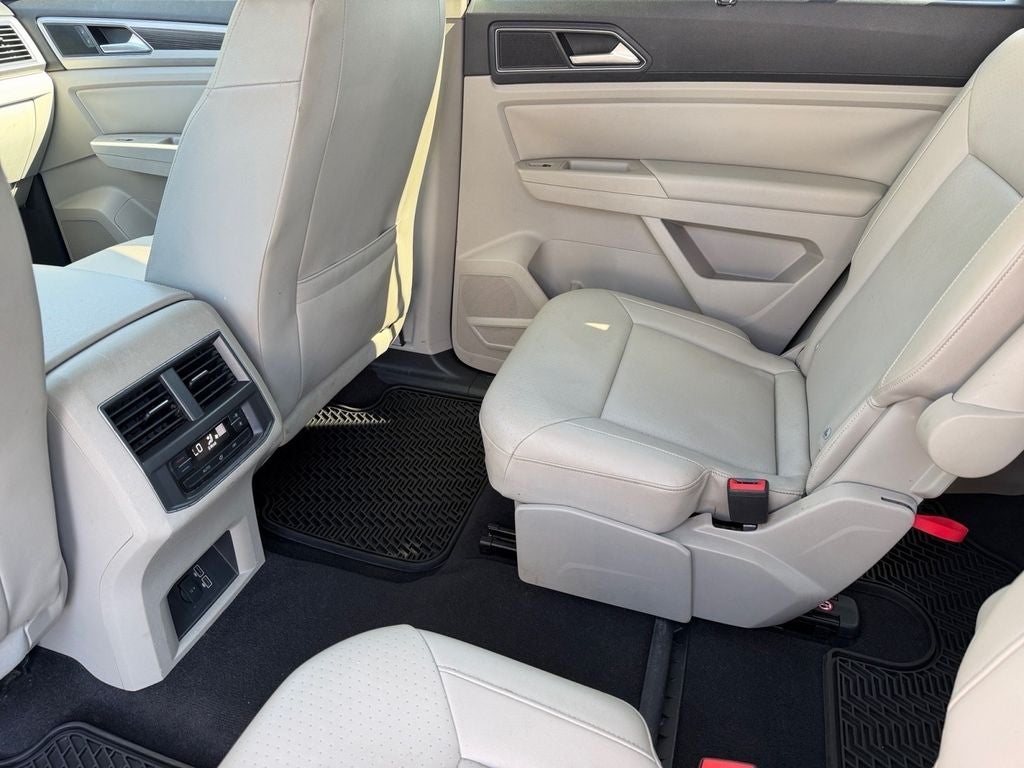 2019 Volkswagen Atlas 3.6L V6 SE w/Technology R-Line