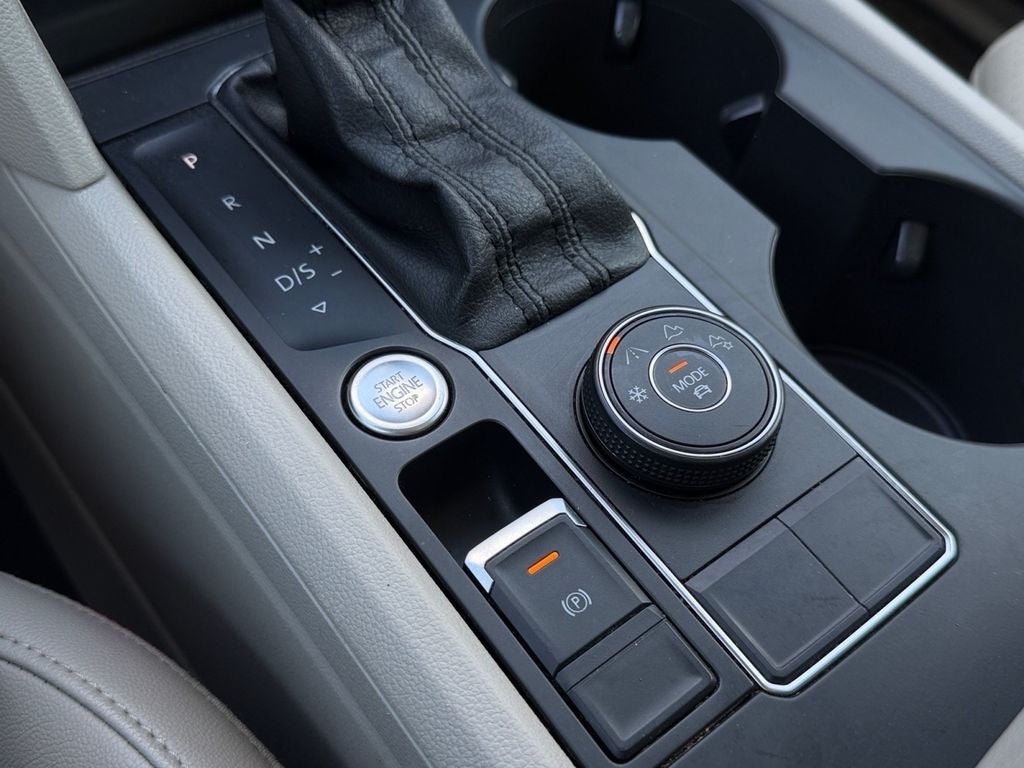 2019 Volkswagen Atlas 3.6L V6 SE w/Technology R-Line