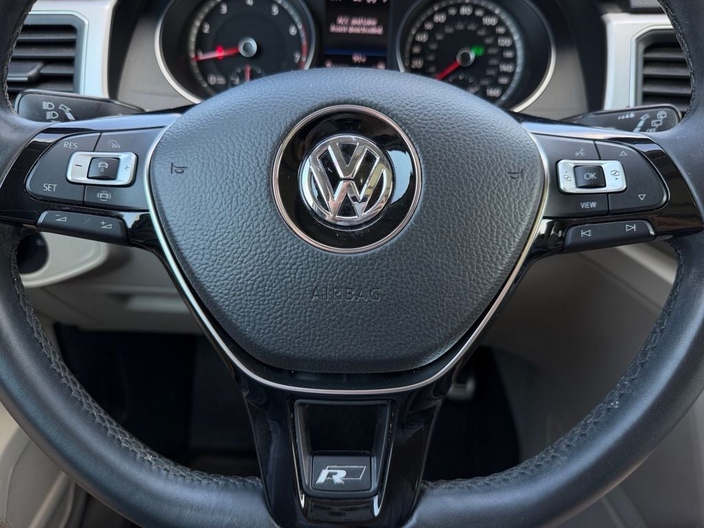 2019 Volkswagen Atlas 3.6L V6 SE w/Technology R-Line