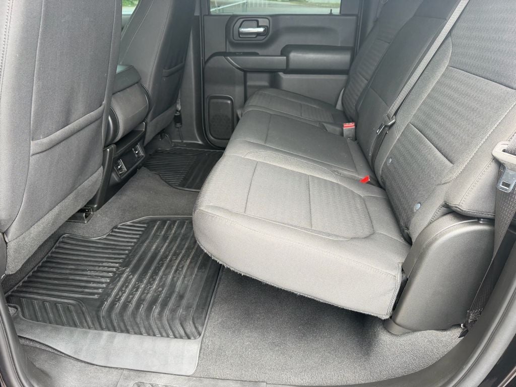 2023 Chevrolet Silverado Custom