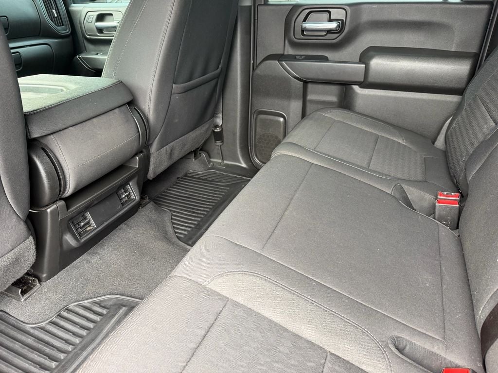 2023 Chevrolet Silverado Custom