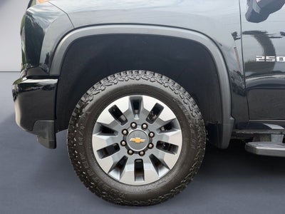 2023 Chevrolet Silverado Custom