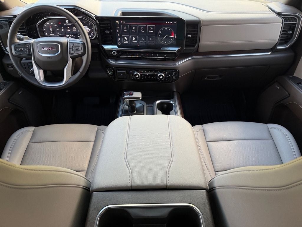 2024 GMC Sierra SLT