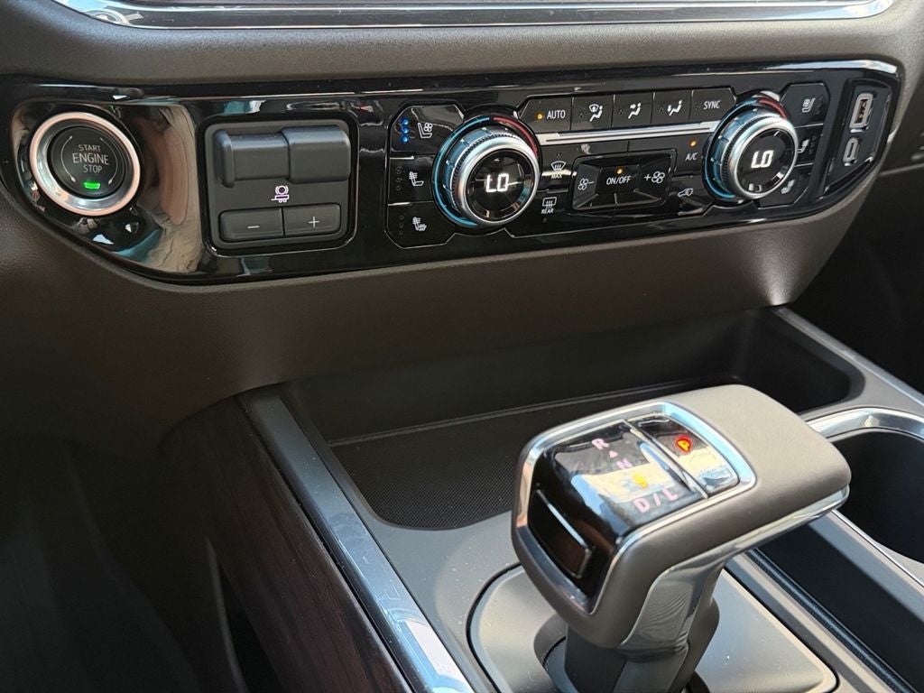 2024 GMC Sierra SLT
