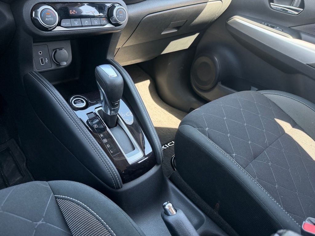 2020 Nissan Kicks SV