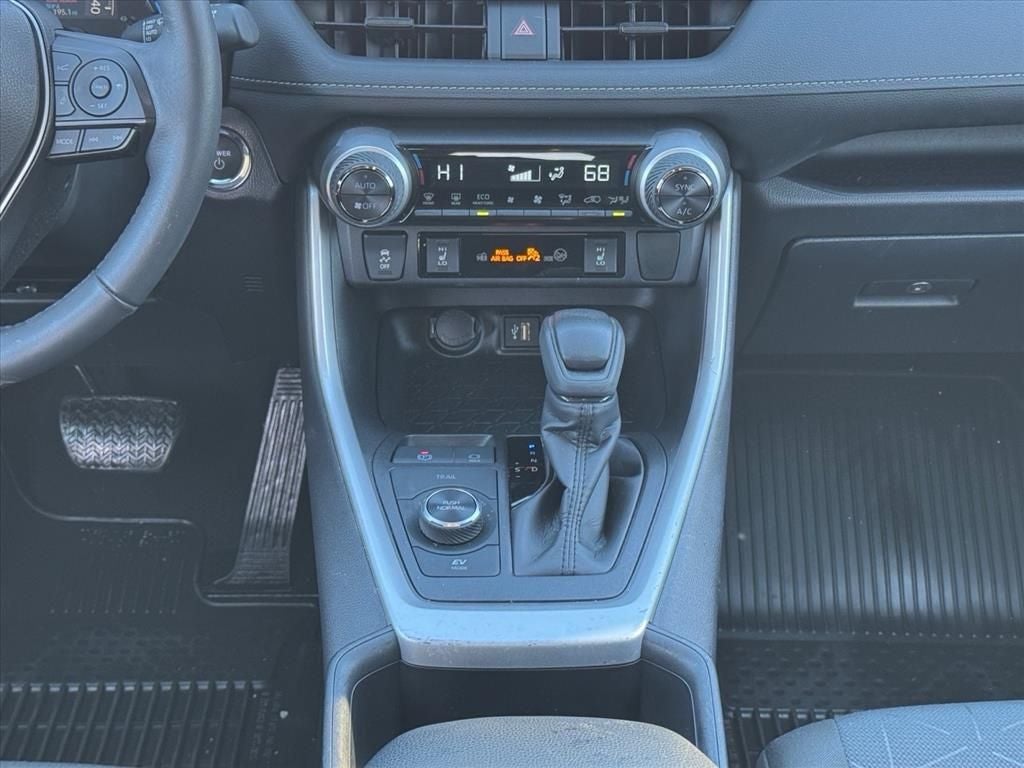 2025 Toyota RAV4 Hybrid Hybrid XLE