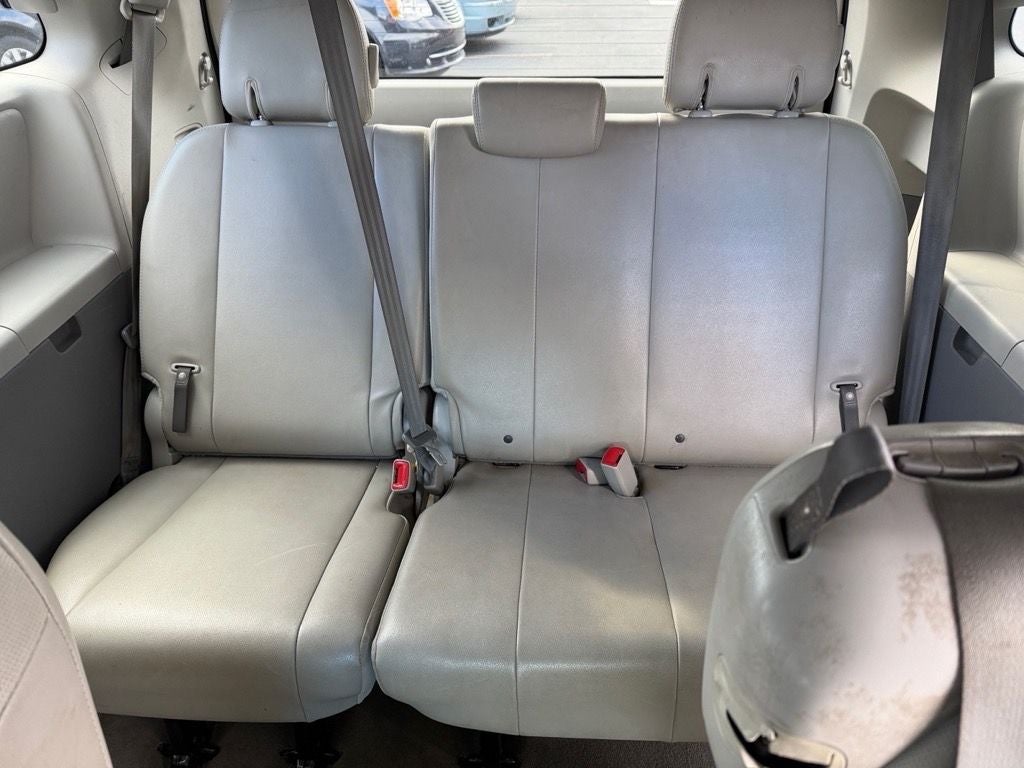 2012 Toyota Sienna LE