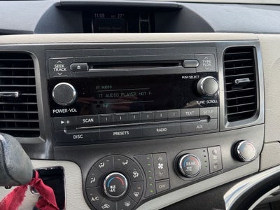 2012 Toyota Sienna LE