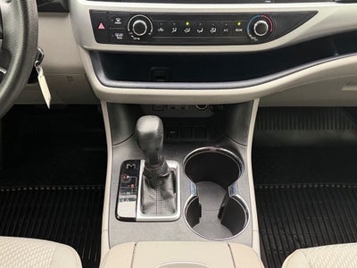 2019 Toyota Highlander LE