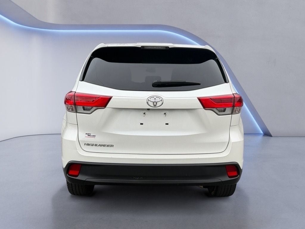 2019 Toyota Highlander LE