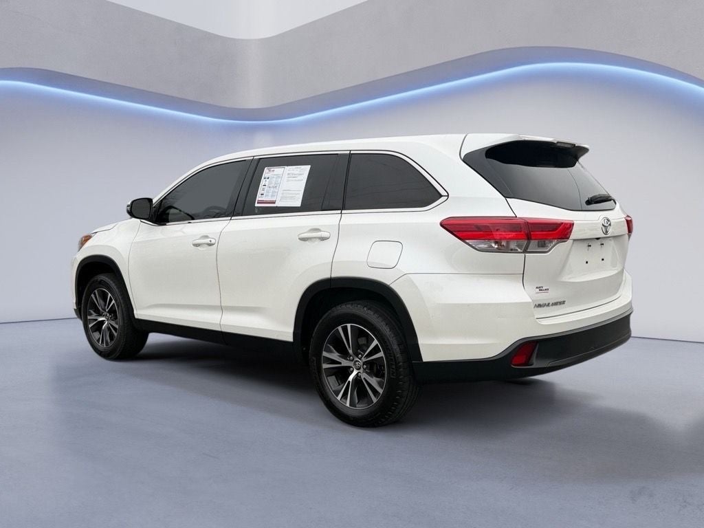 2019 Toyota Highlander LE