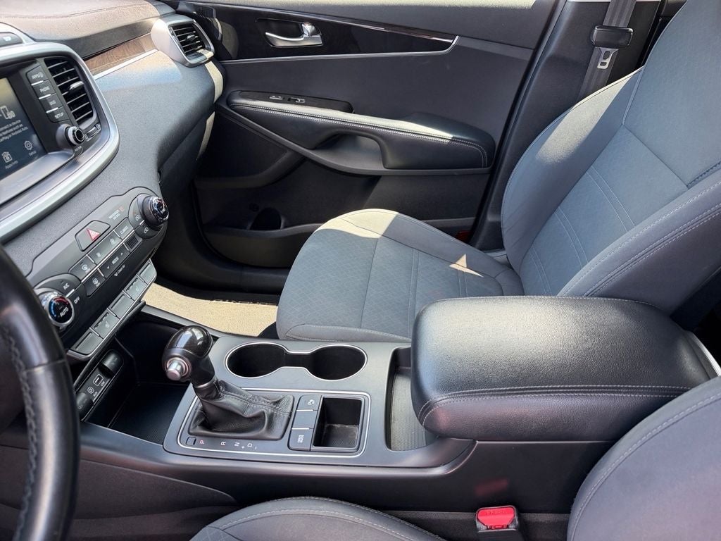 2017 Kia Sorento LX