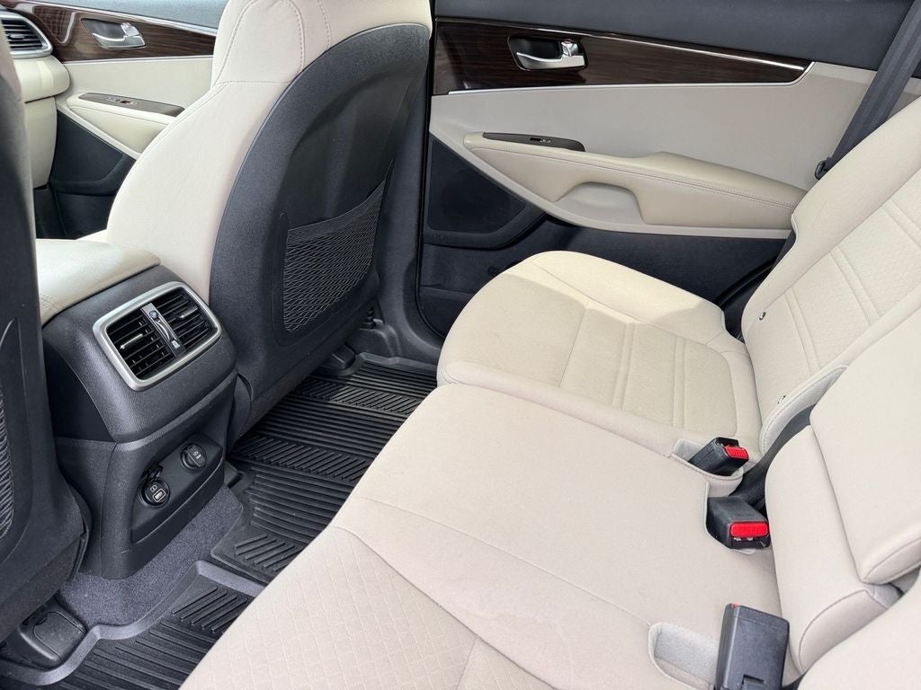2020 Kia Sorento LX