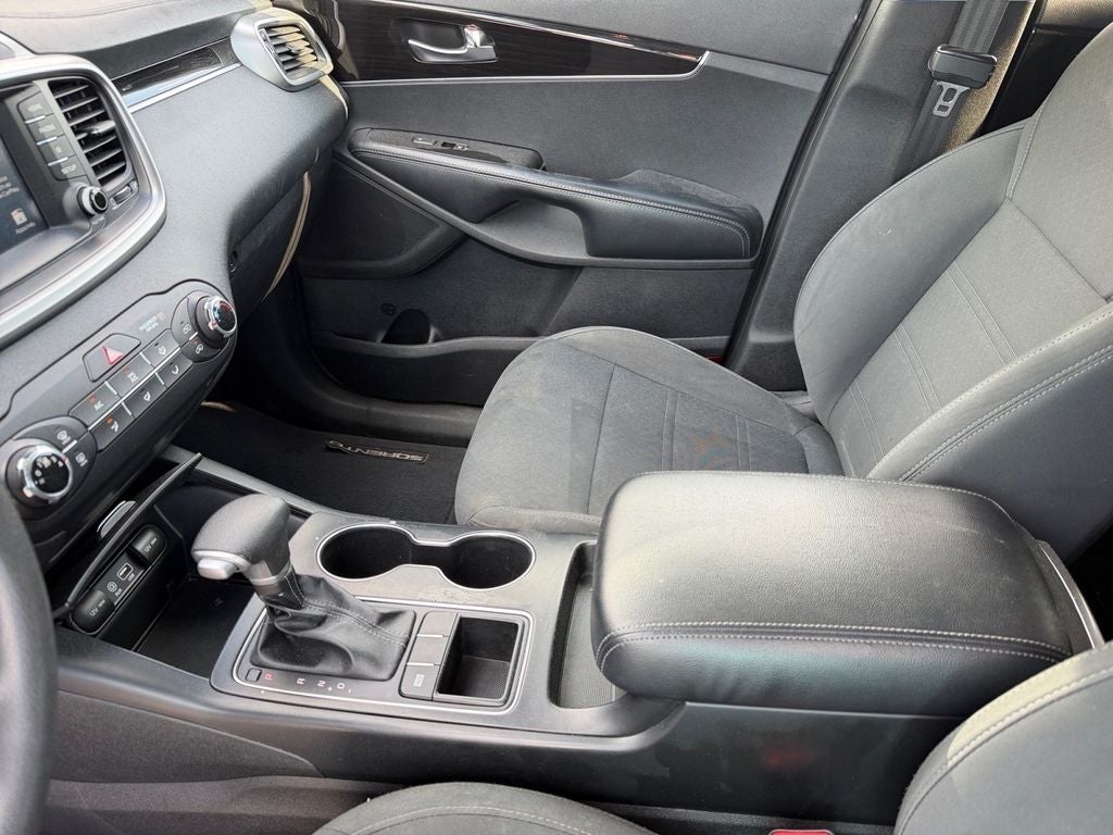2020 Kia Sorento LX V6