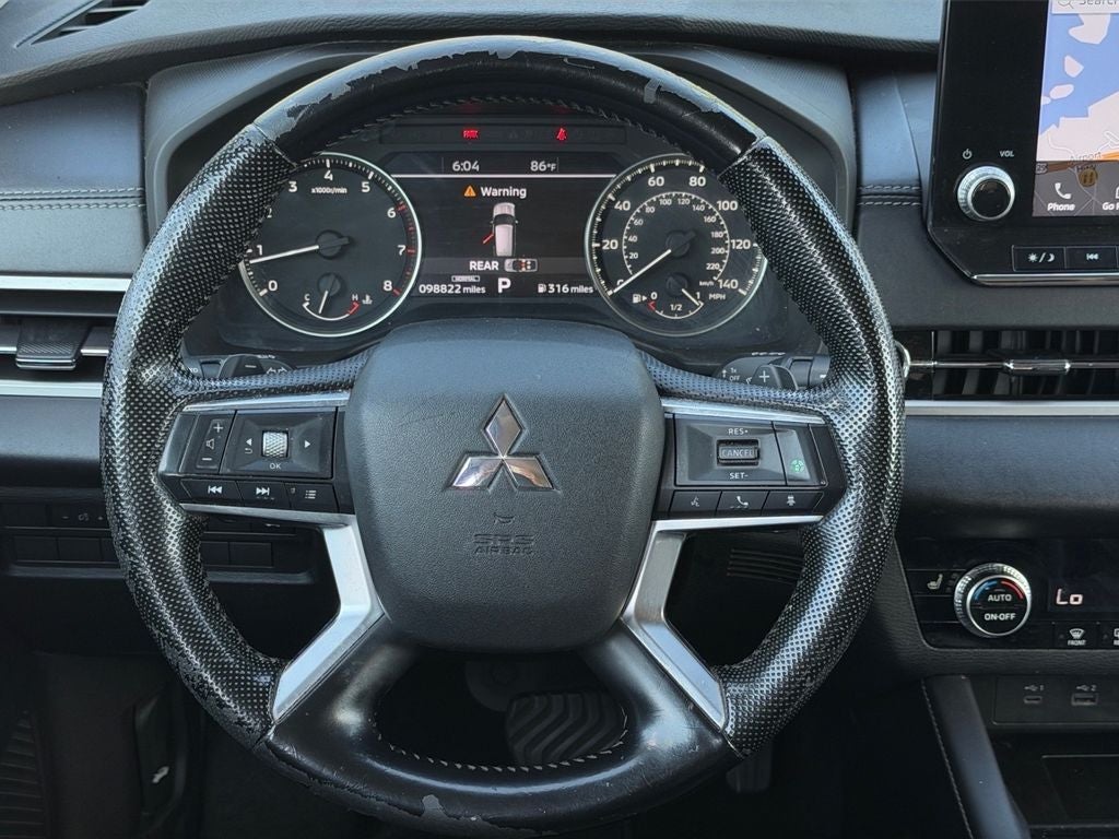 2022 Mitsubishi Outlander SE