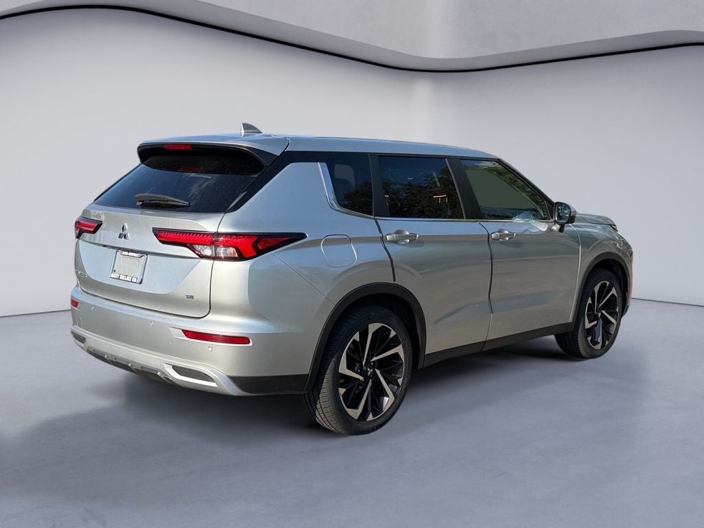 2022 Mitsubishi Outlander SE