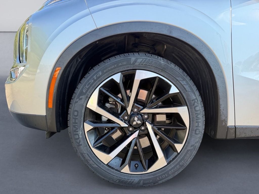 2022 Mitsubishi Outlander SE