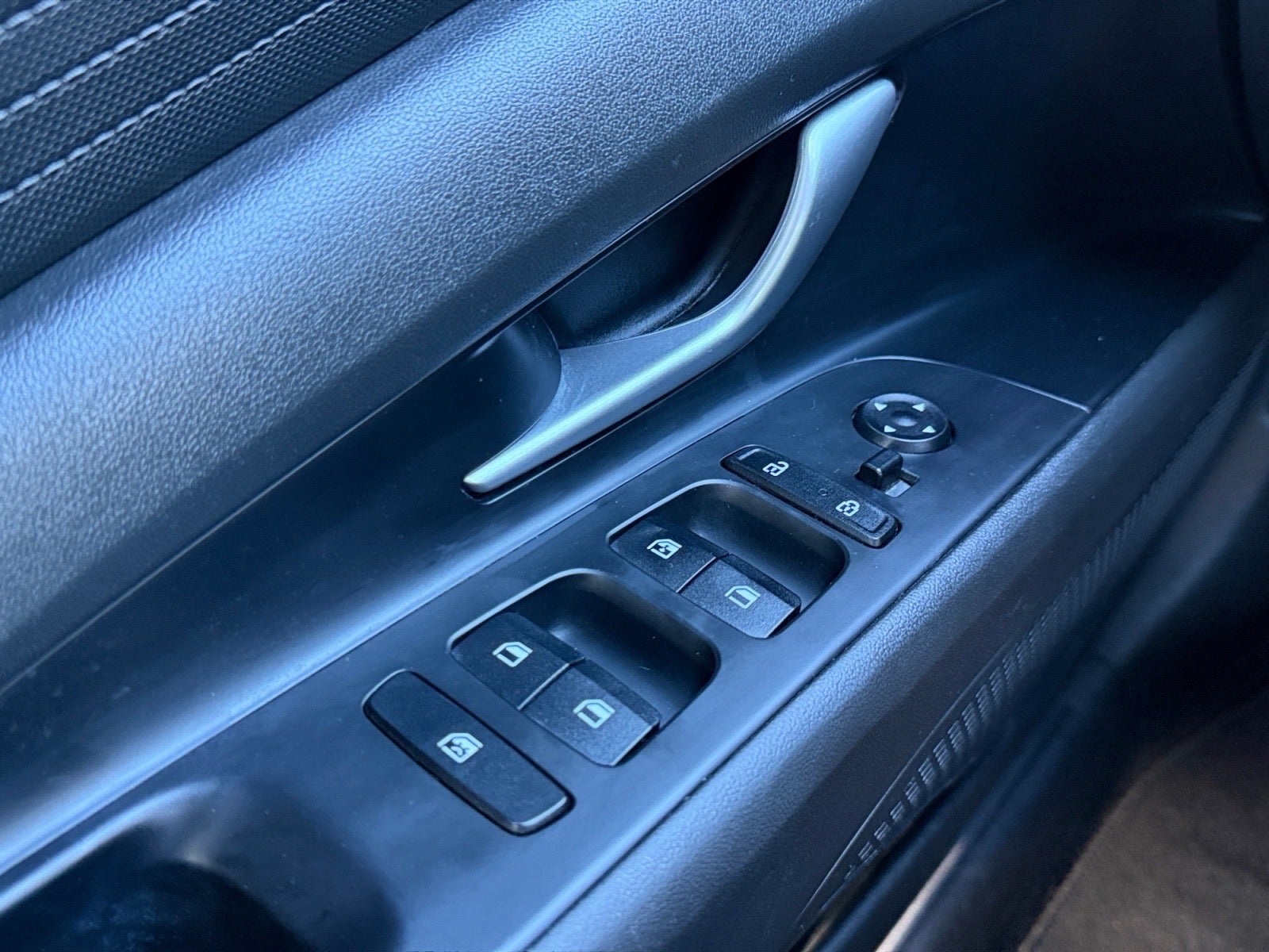 2023 Hyundai Elantra Hybrid Blue