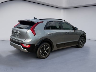 2023 Kia Niro SX