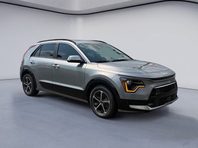 2023 Kia Niro SX