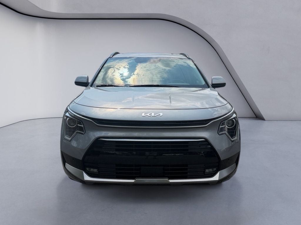2023 Kia Niro SX