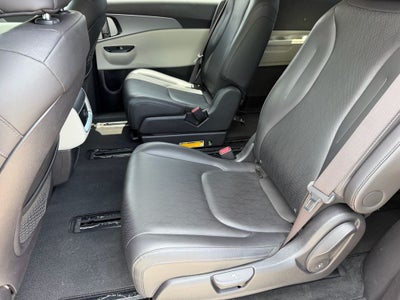2022 Kia Carnival LXS