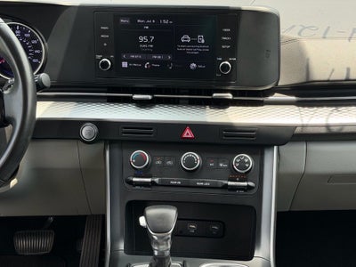 2022 Kia Carnival LXS