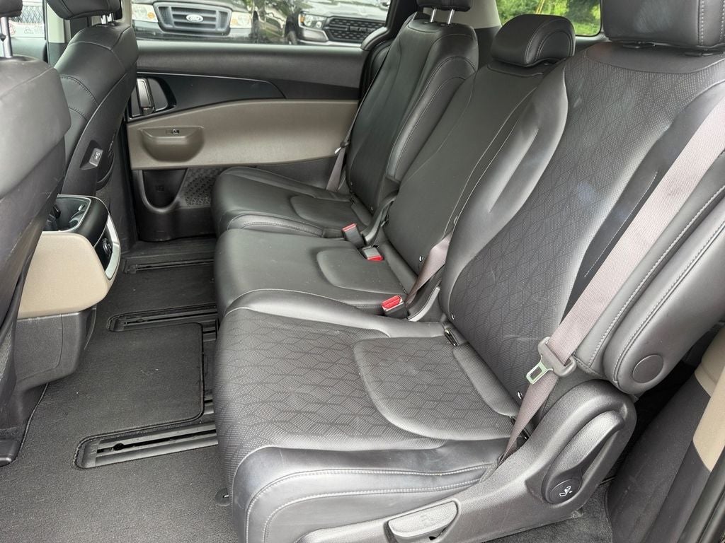 2025 Kia Carnival LXS