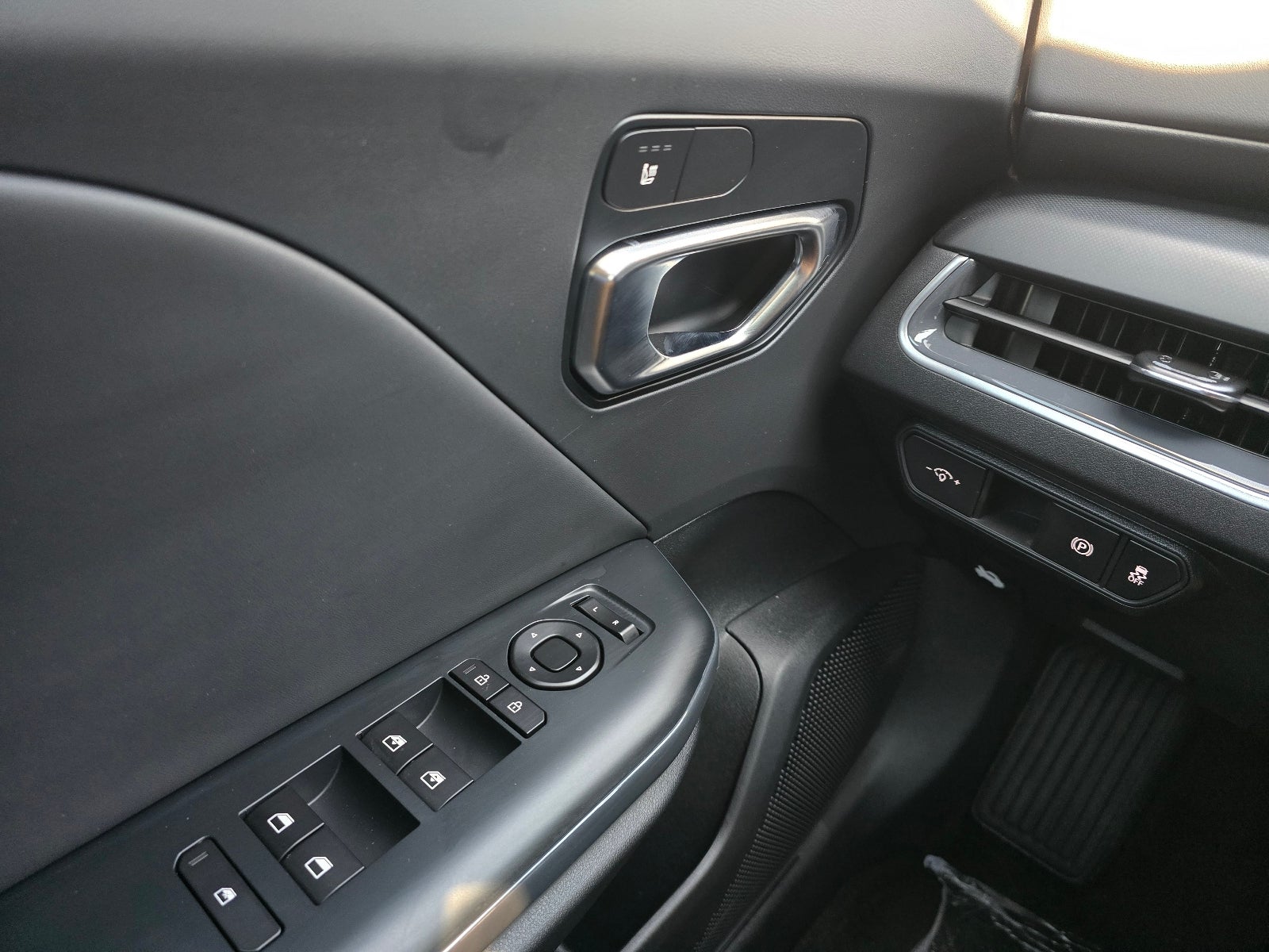 2026 Kia K4 Hatchback EX