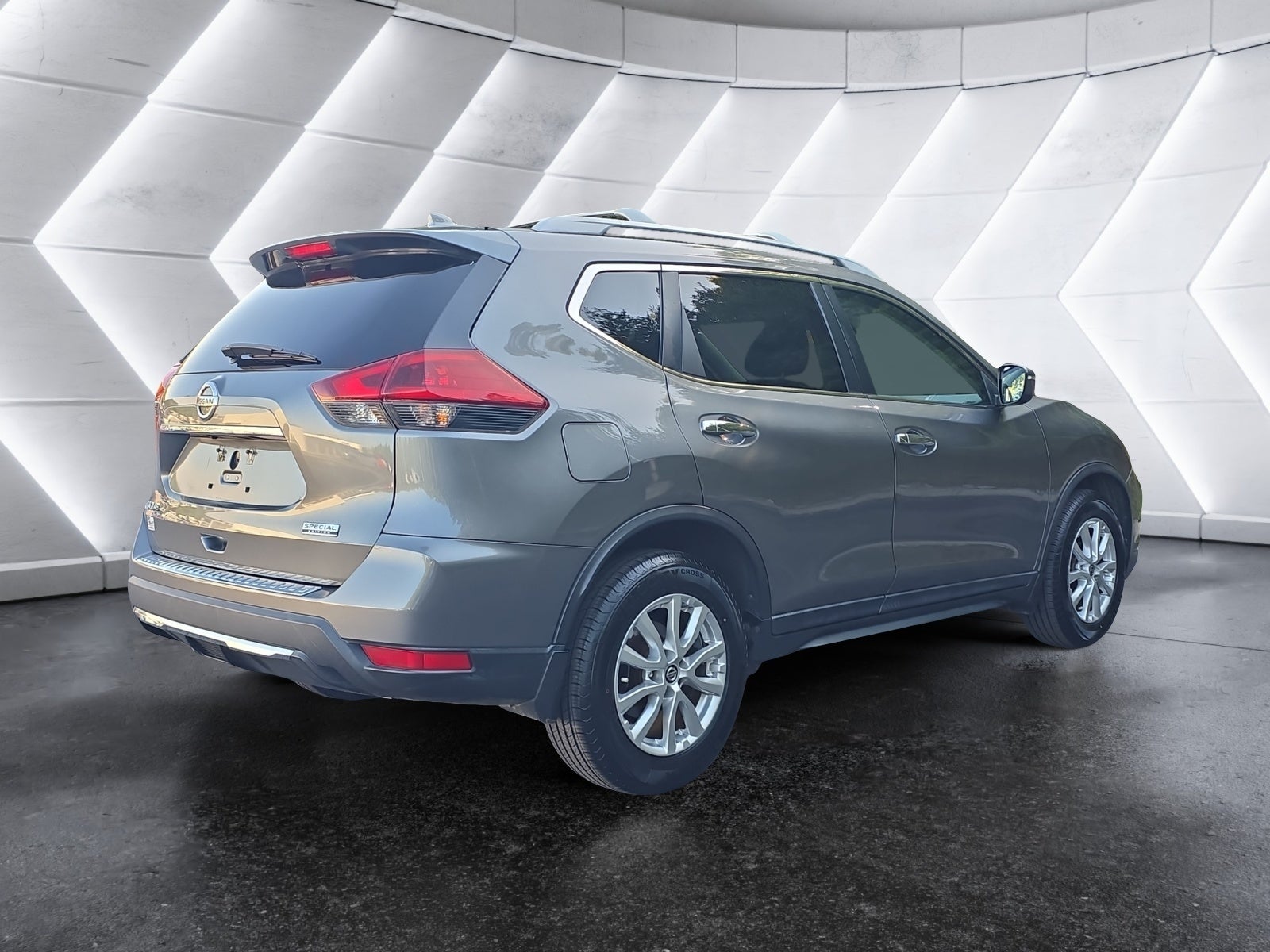 2020 Nissan Rogue S