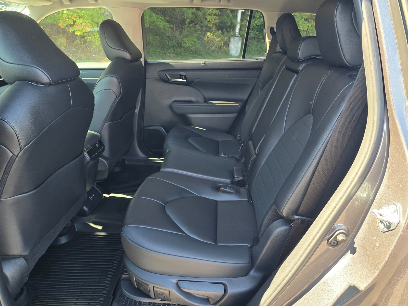 2024 Toyota Highlander Hybrid XLE