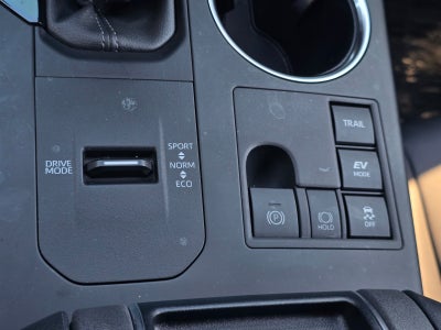 2024 Toyota Highlander Hybrid XLE
