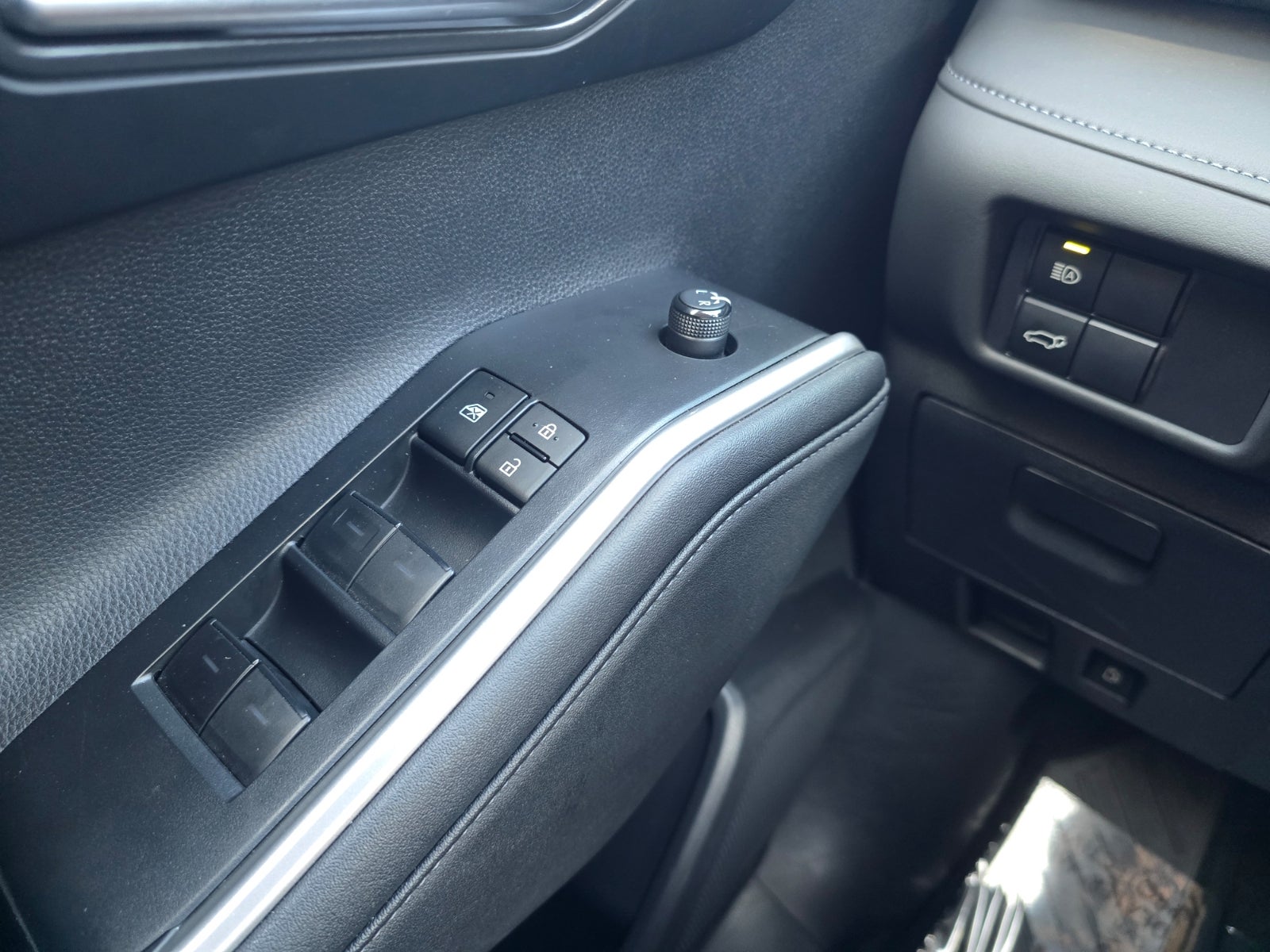 2024 Toyota Highlander Hybrid XLE
