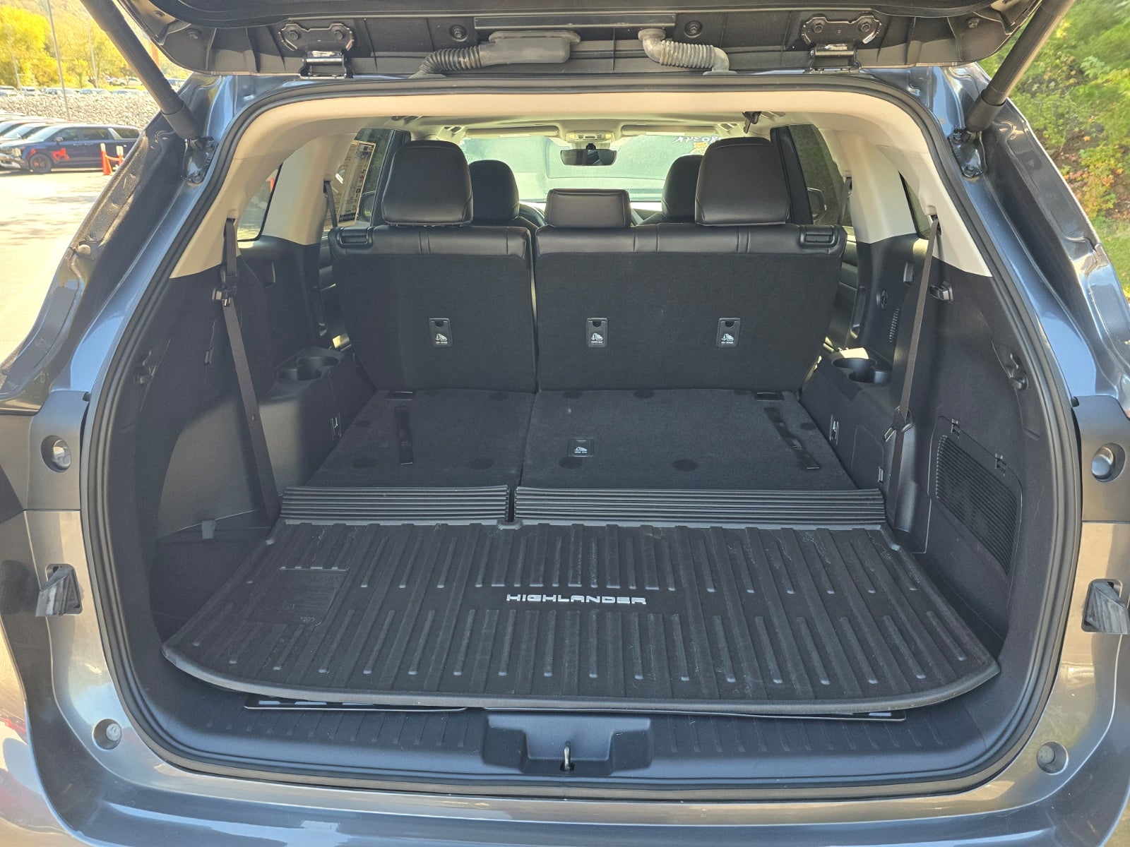 2024 Toyota Highlander Hybrid XLE