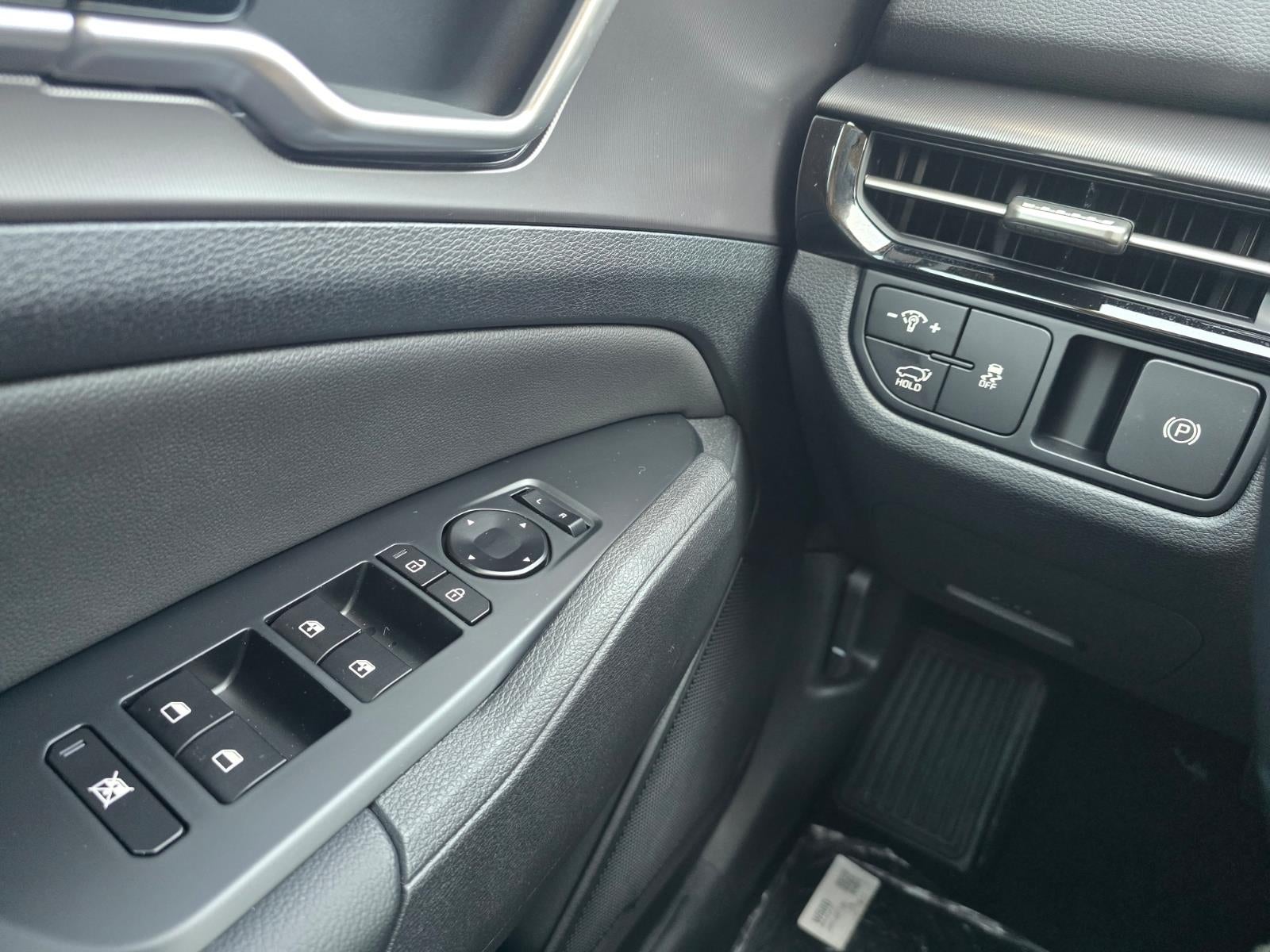2027 Kia Sportage EX