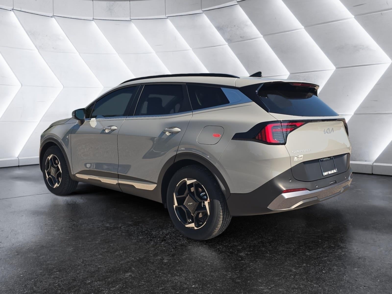 2027 Kia Sportage EX