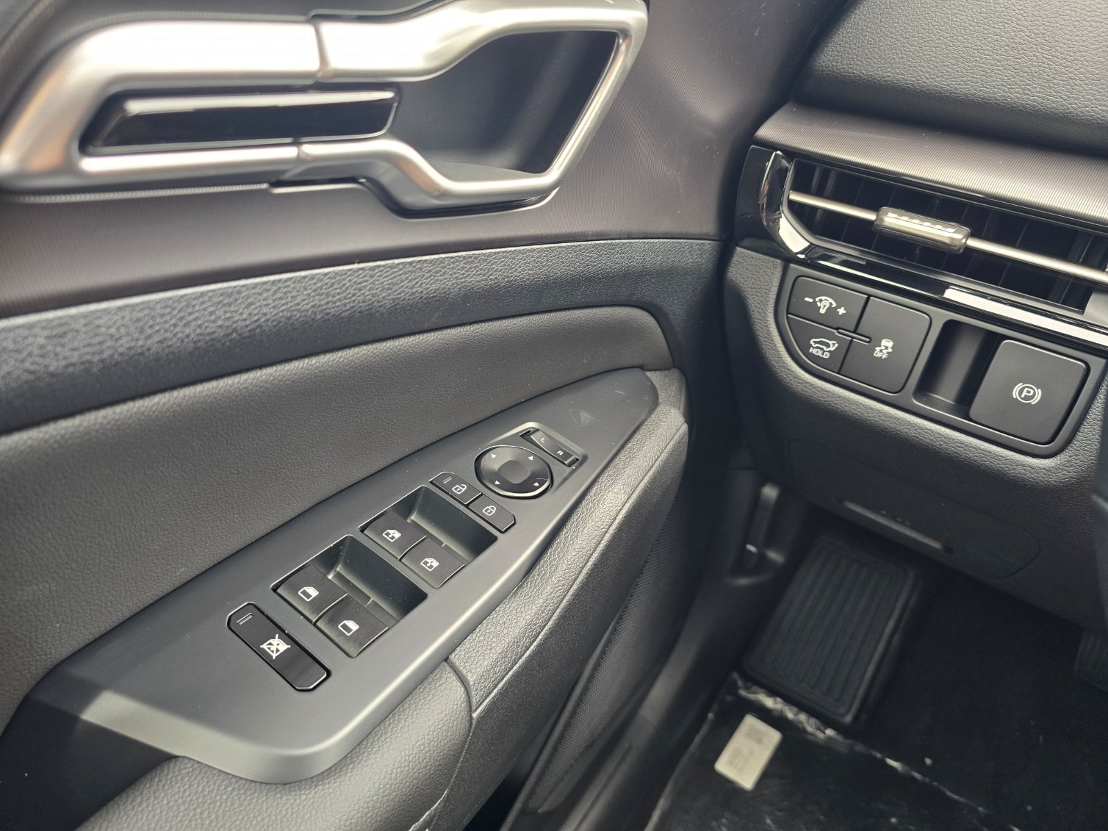 2027 Kia Sportage EX