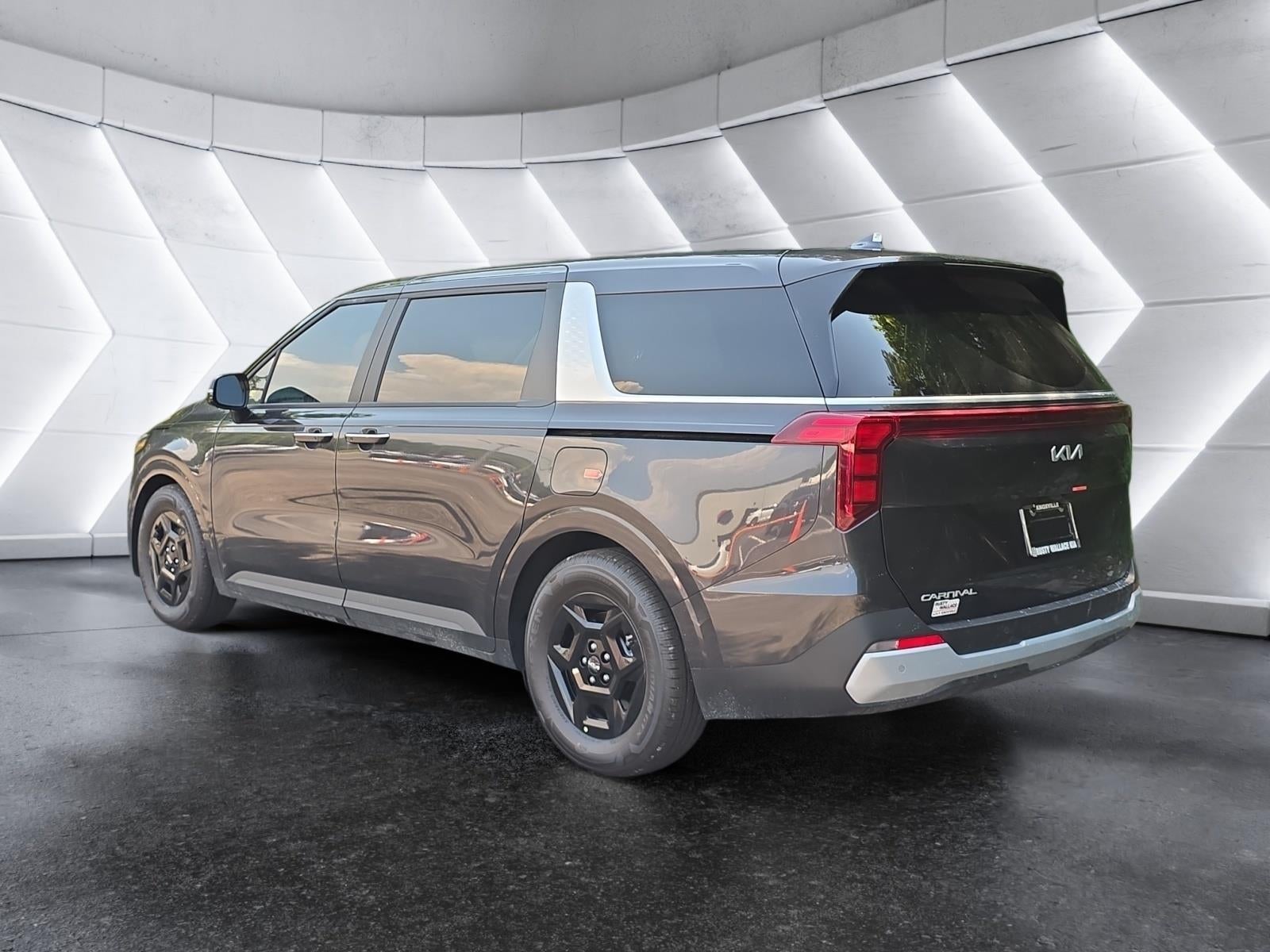 2027 Kia Carnival LXS