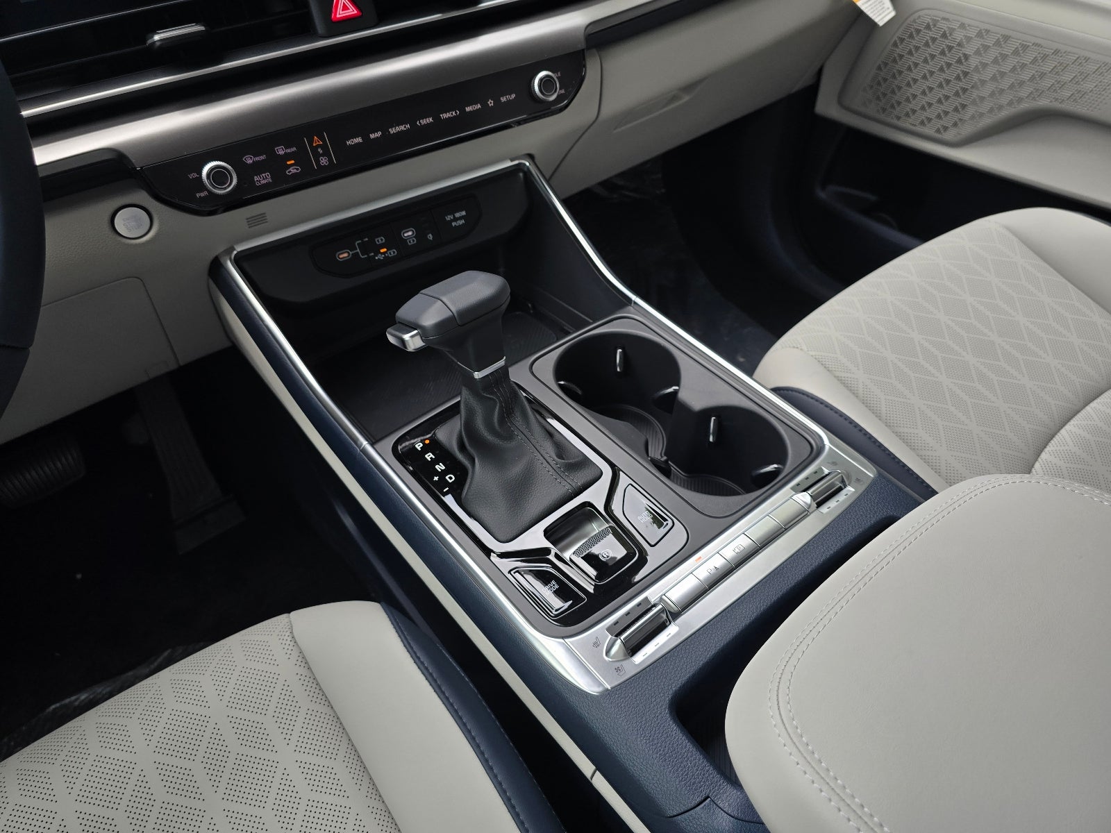 2026 Kia Carnival SX