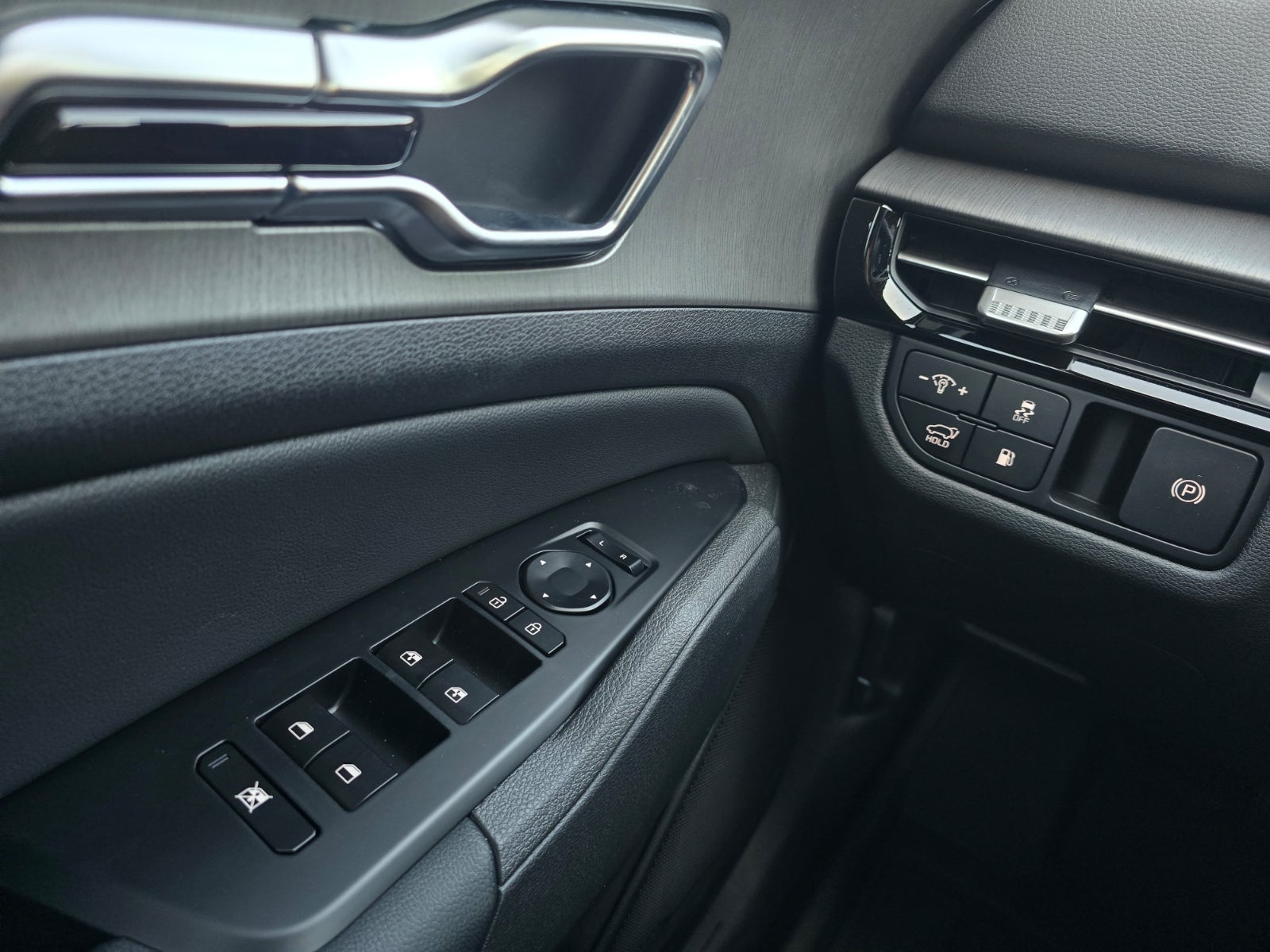 2027 Kia Sportage Plug-In Hybrid X-Line