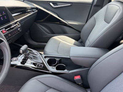 2026 Kia Niro EX