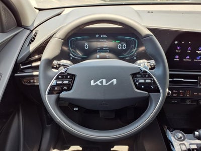 2025 Kia Niro SX