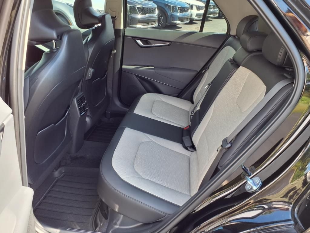 2025 Kia Niro SX Touring